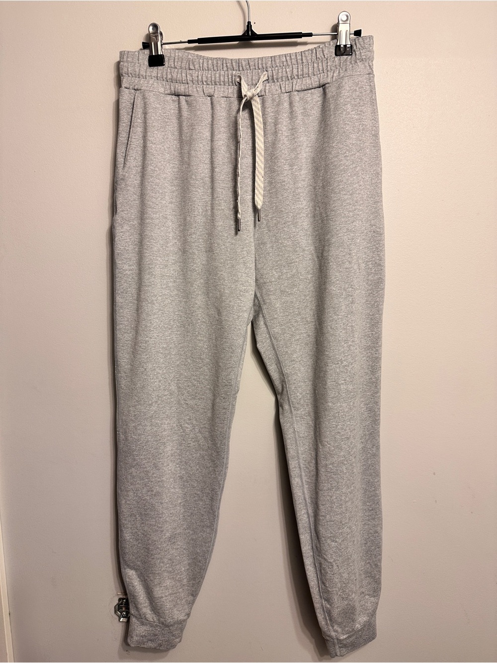 Vuori Performance Jogger DreamKnit Heather Grey Women’s Small
